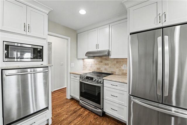 523 N Flagship Drive, Salem, SC 29676