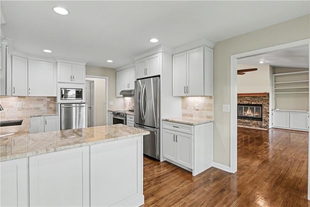523 N Flagship Drive, Salem, SC 29676