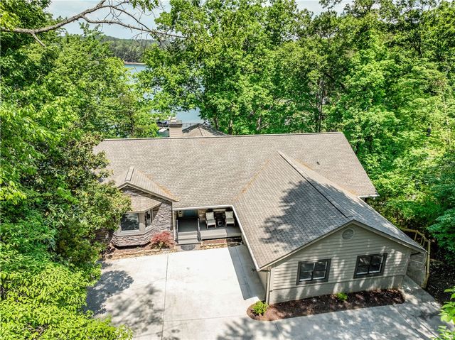 523 N Flagship Drive, Salem, SC 29676