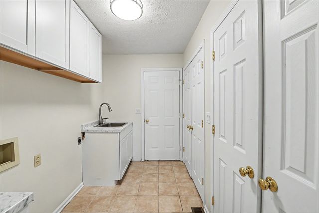 523 N Flagship Drive, Salem, SC 29676