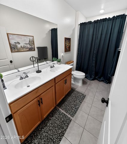 2439 W PECAN Road, Phoenix, AZ 85041