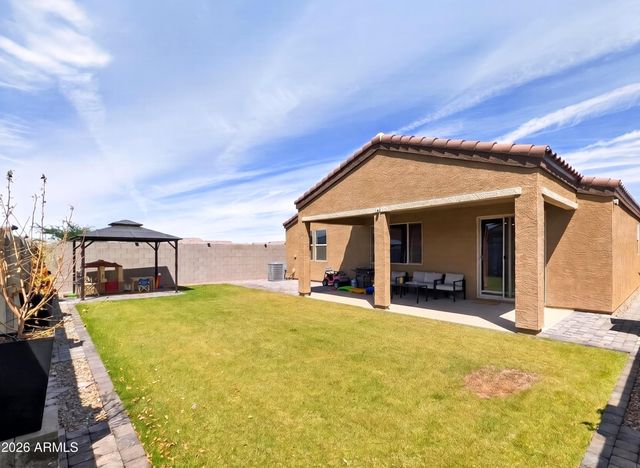 2439 W PECAN Road, Phoenix, AZ 85041