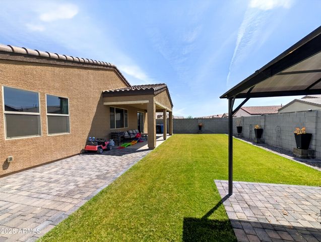 2439 W PECAN Road, Phoenix, AZ 85041
