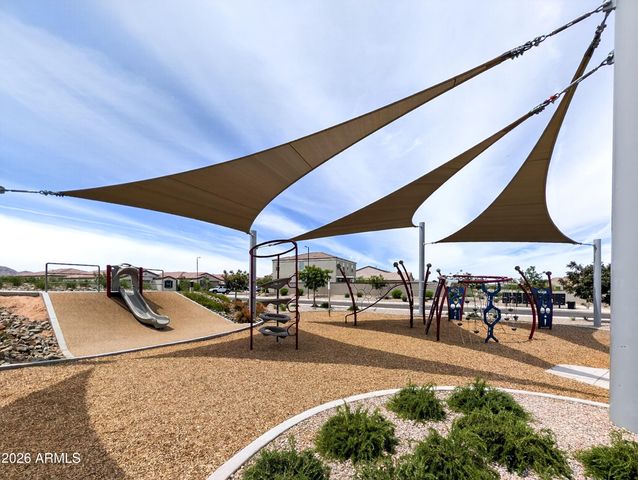 2439 W PECAN Road, Phoenix, AZ 85041