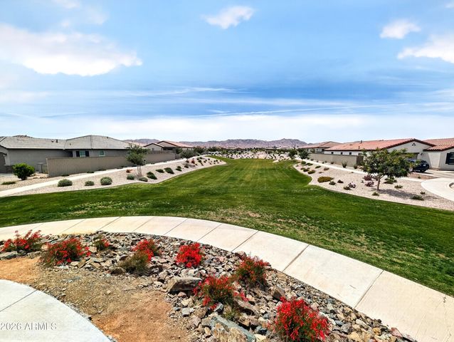 2439 W PECAN Road, Phoenix, AZ 85041