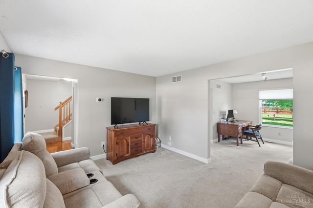 861 W Aberdeen Drive, Trenton, OH 45067