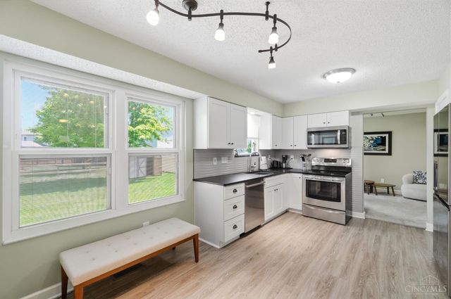 861 W Aberdeen Drive, Trenton, OH 45067