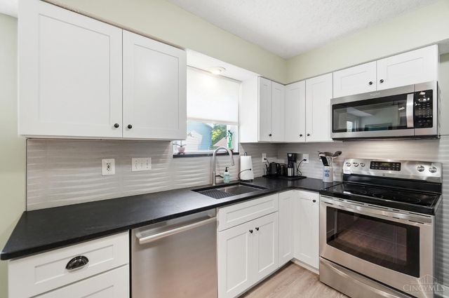 861 W Aberdeen Drive, Trenton, OH 45067
