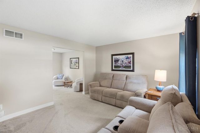 861 W Aberdeen Drive, Trenton, OH 45067