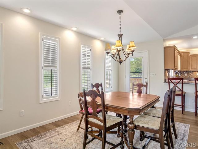 216 WOODLAND Drive, Edwardsville, IL 62025