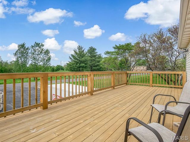 216 WOODLAND Drive, Edwardsville, IL 62025