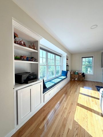 19 Littleton Rd 309, Westford, MA 01886