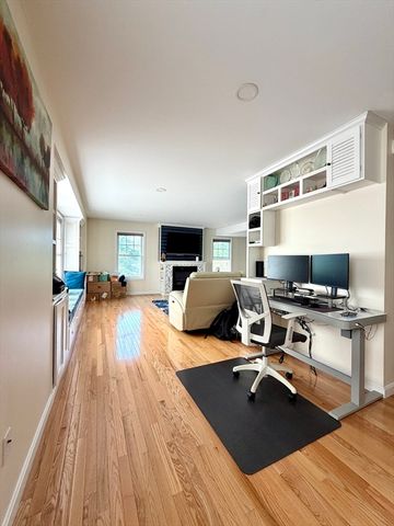 19 Littleton Rd 309, Westford, MA 01886