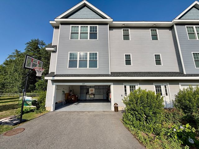 19 Littleton Rd 309, Westford, MA 01886