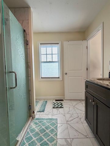 19 Littleton Rd 309, Westford, MA 01886