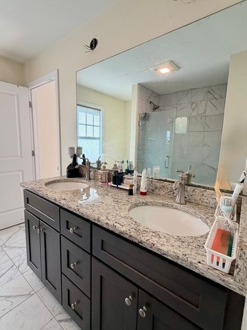 19 Littleton Rd 309, Westford, MA 01886