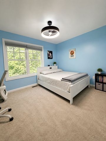 19 Littleton Rd 309, Westford, MA 01886