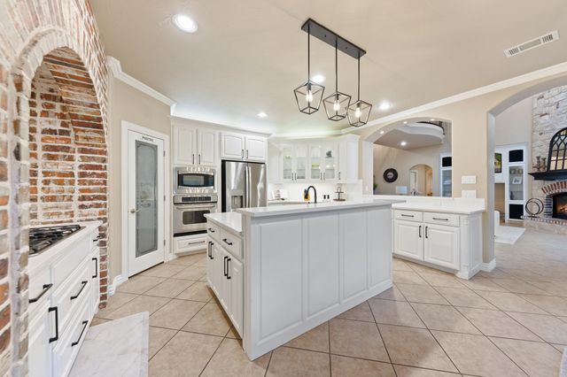 2109 Renaissance Drive, Denison, TX 75020