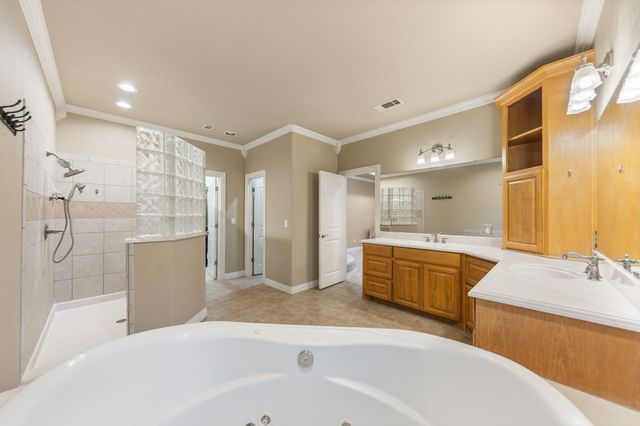 2109 Renaissance Drive, Denison, TX 75020