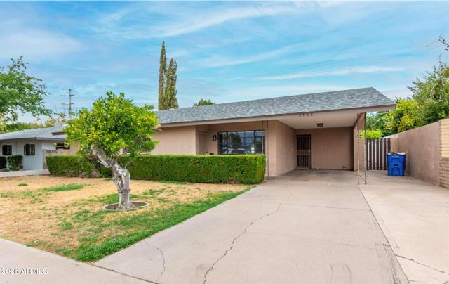 2608 E Highland Avenue, Phoenix, AZ 85016