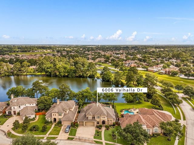 6006 Valhalla Drive, Spring, TX 77379