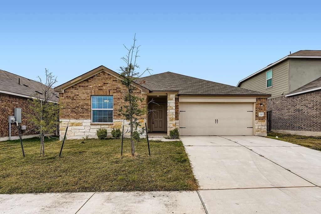 210 Montego ST, Hutto, TX 78634