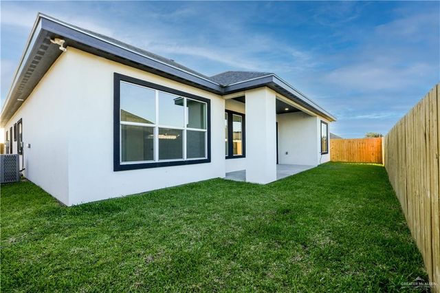 303 N 30th Street, Hidalgo, TX 78557