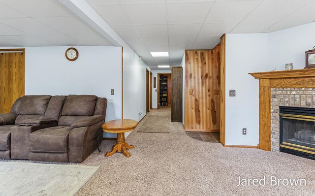 19159 Pine Grove Court, Spring Lake Twp, MI 49456