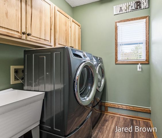 19159 Pine Grove Court, Spring Lake Twp, MI 49456