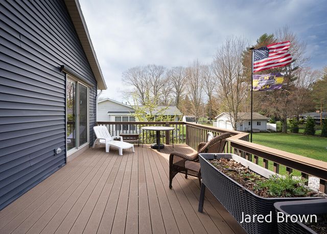 19159 Pine Grove Court, Spring Lake Twp, MI 49456