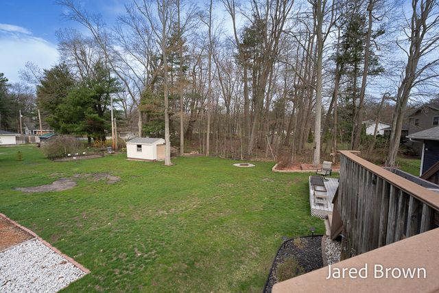 19159 Pine Grove Court, Spring Lake Twp, MI 49456