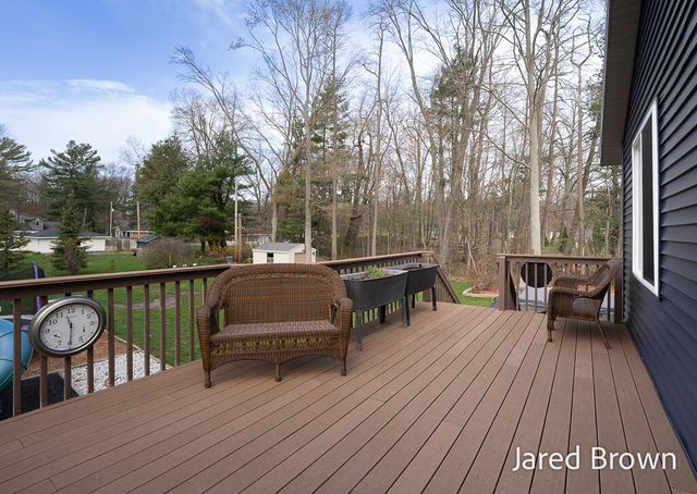 19159 Pine Grove Court, Spring Lake Twp, MI 49456