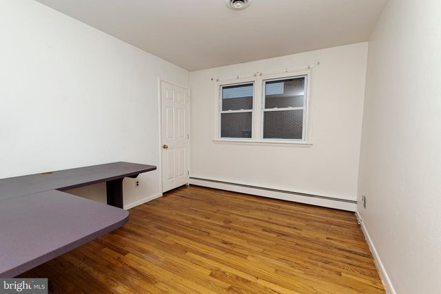 19 WHITEKIRK DR, Wilmington, DE 19808