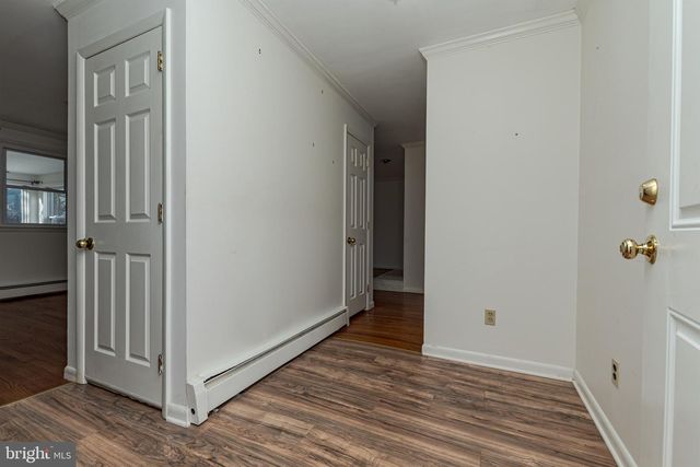 19 WHITEKIRK DR, Wilmington, DE 19808