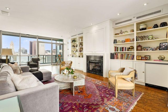 1 Miranova Place, 2200, Columbus, OH 43215