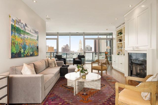 1 Miranova Place, 2200, Columbus, OH 43215