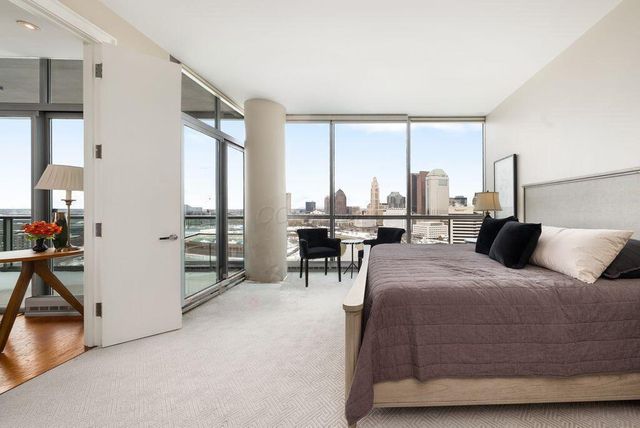 1 Miranova Place, 2200, Columbus, OH 43215