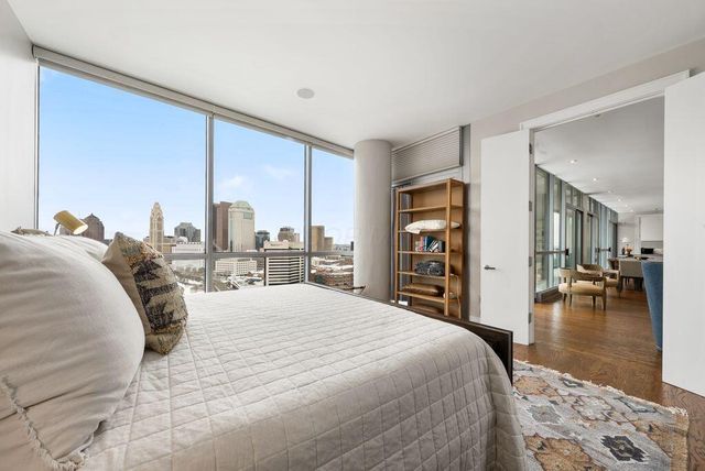 1 Miranova Place, 2200, Columbus, OH 43215