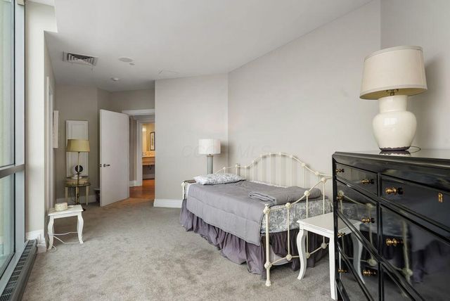 1 Miranova Place, 2200, Columbus, OH 43215