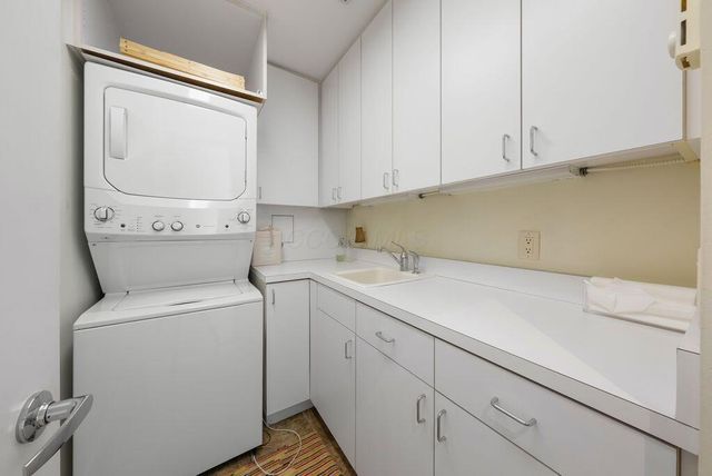 1 Miranova Place, 2200, Columbus, OH 43215