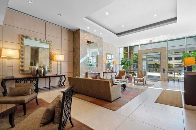 1 Miranova Place, 2200, Columbus, OH 43215