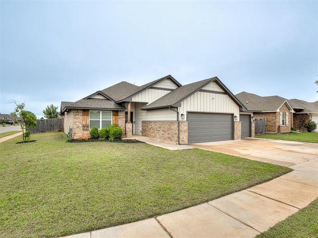 3400 Shutter Ridge Drive, Yukon, OK 73099