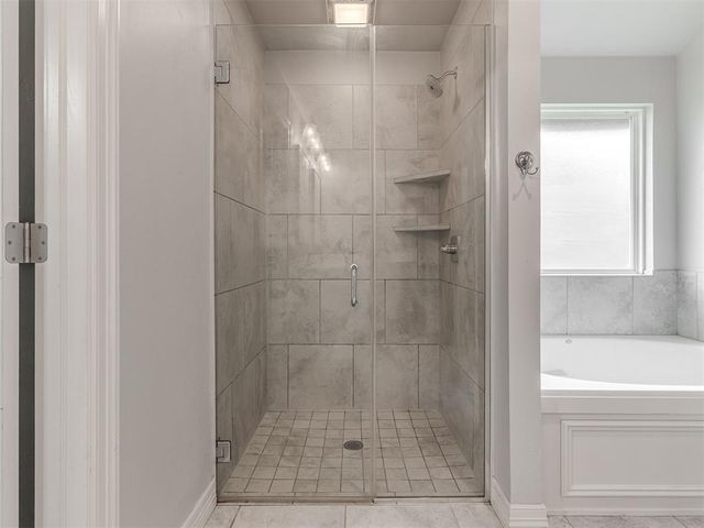3400 Shutter Ridge Drive, Yukon, OK 73099