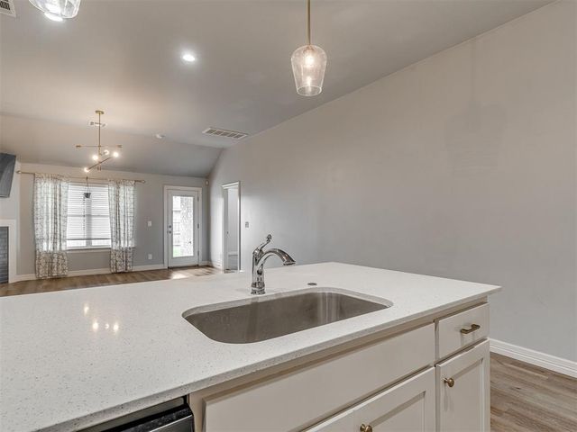3400 Shutter Ridge Drive, Yukon, OK 73099