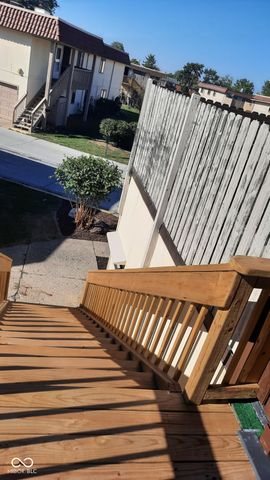 2721 Del Prado Drive, Indianapolis, IN 46227