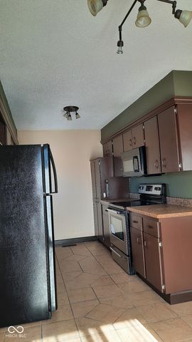 2721 Del Prado Drive, Indianapolis, IN 46227