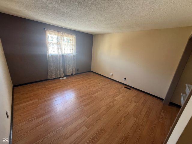 2721 Del Prado Drive, Indianapolis, IN 46227