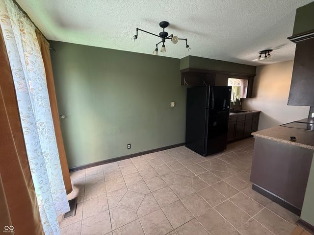 2721 Del Prado Drive, Indianapolis, IN 46227