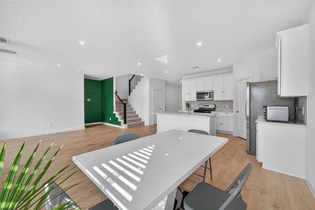 30611 Castle Cove Dr, Fulshear, TX 77423