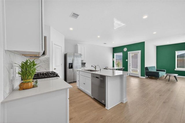 30611 Castle Cove Dr, Fulshear, TX 77423